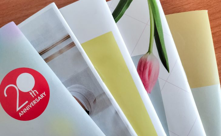 おしゃれでかっこいいパンフレット